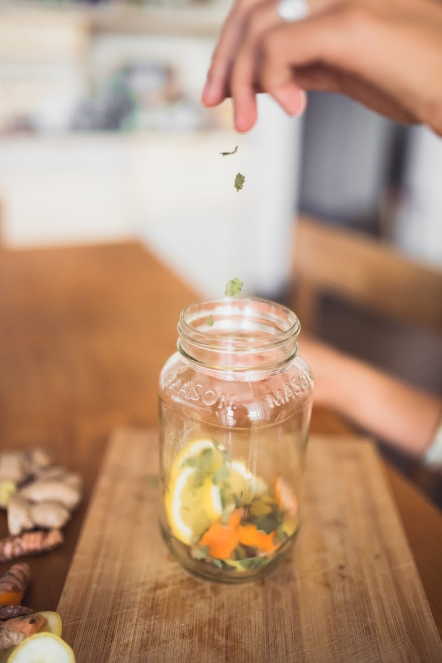 SIND NAHRUNGSERGÄNZUNGSMITTEL SINNVOLL?